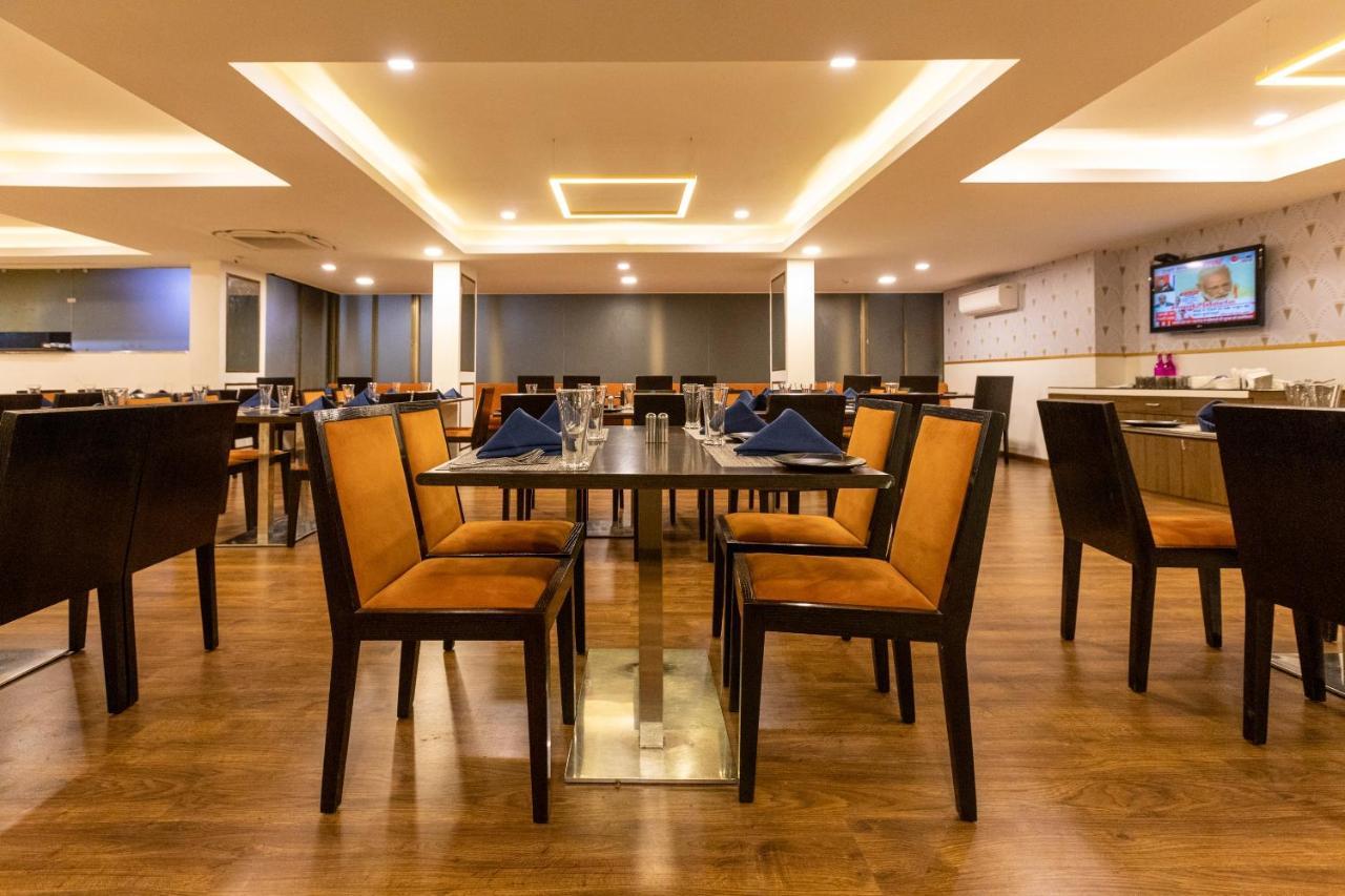 Clubhouse Nami Residency, Ahmedabad Hotel Luaran gambar